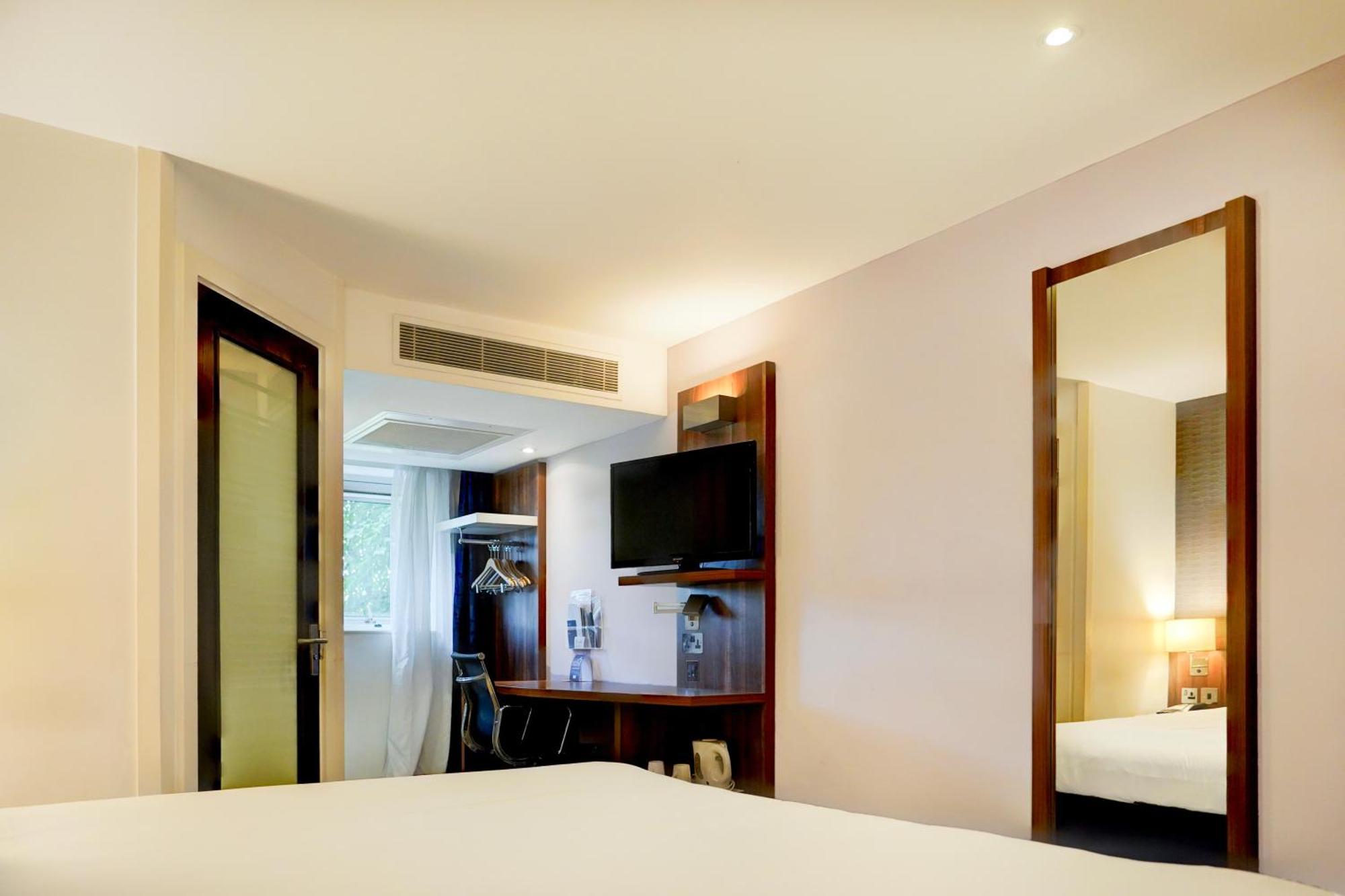 Belvilla Crewe City Centre Hotel Lifestyle Екстер'єр фото