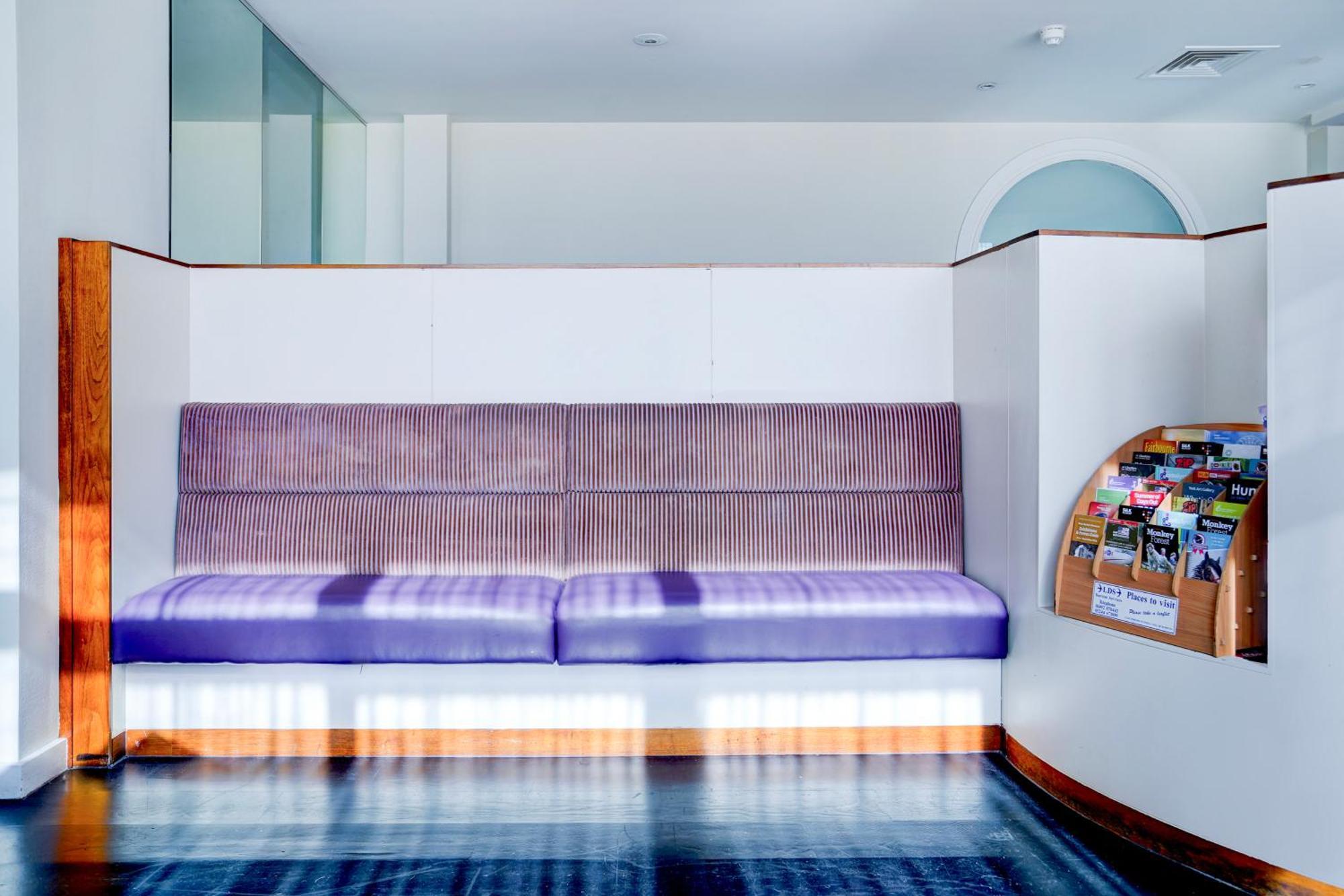 Belvilla Crewe City Centre Hotel Lifestyle Екстер'єр фото