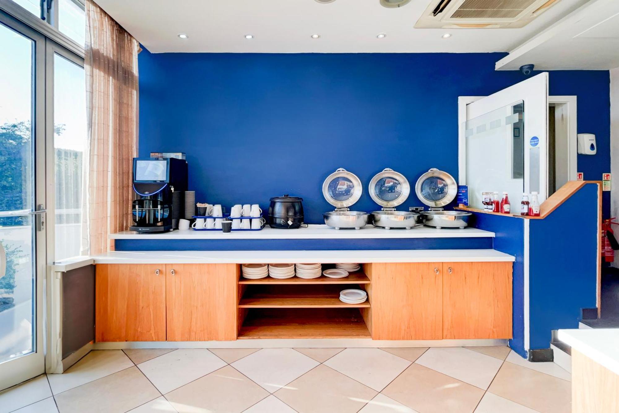 Belvilla Crewe City Centre Hotel Lifestyle Екстер'єр фото