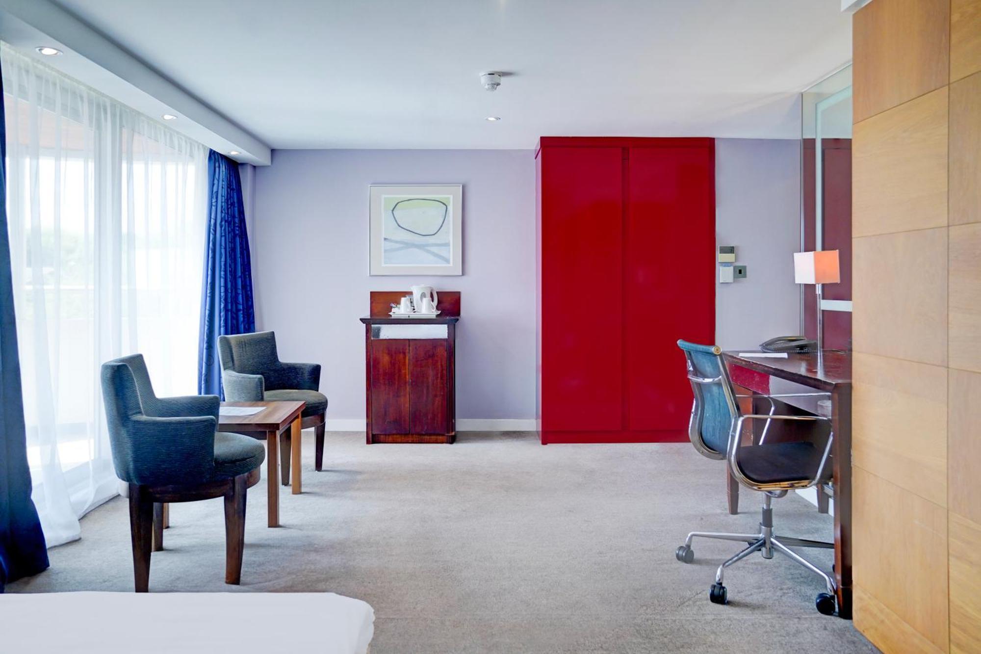 Belvilla Crewe City Centre Hotel Lifestyle Екстер'єр фото