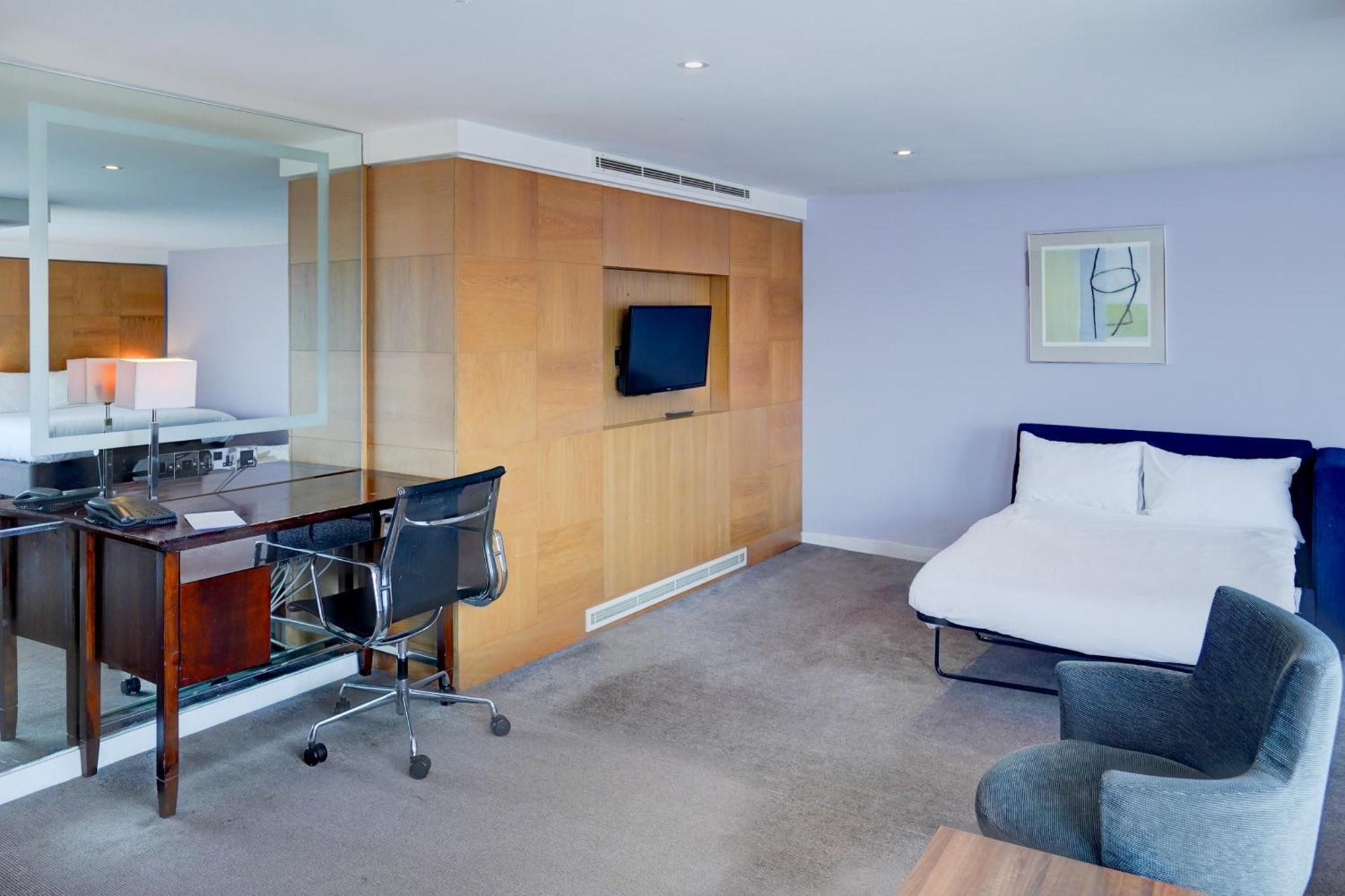 Belvilla Crewe City Centre Hotel Lifestyle Екстер'єр фото