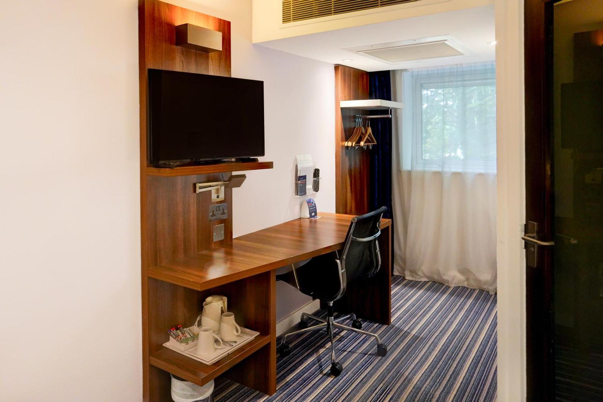 Belvilla Crewe City Centre Hotel Lifestyle Екстер'єр фото